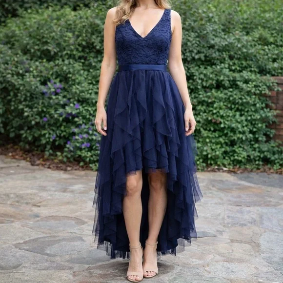 HP ๐ Le Chรขteau Navy V-Neck High-Low Dress - Perfect Grad dress ๐๐ - Picture 1 of 6